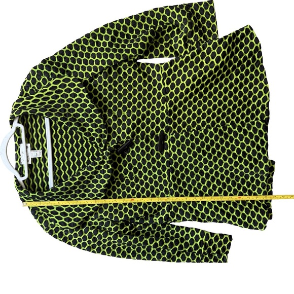 Joseph Ribkoff Lime and Black Geometric Patterned Toggle Cape Blazer Size 16 - Picture 6 of 12
